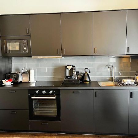 The Mews Boutique Deluxe Apartments, Sleep 2-6 People , Central Location, Free Parking Windermere Luaran gambar
